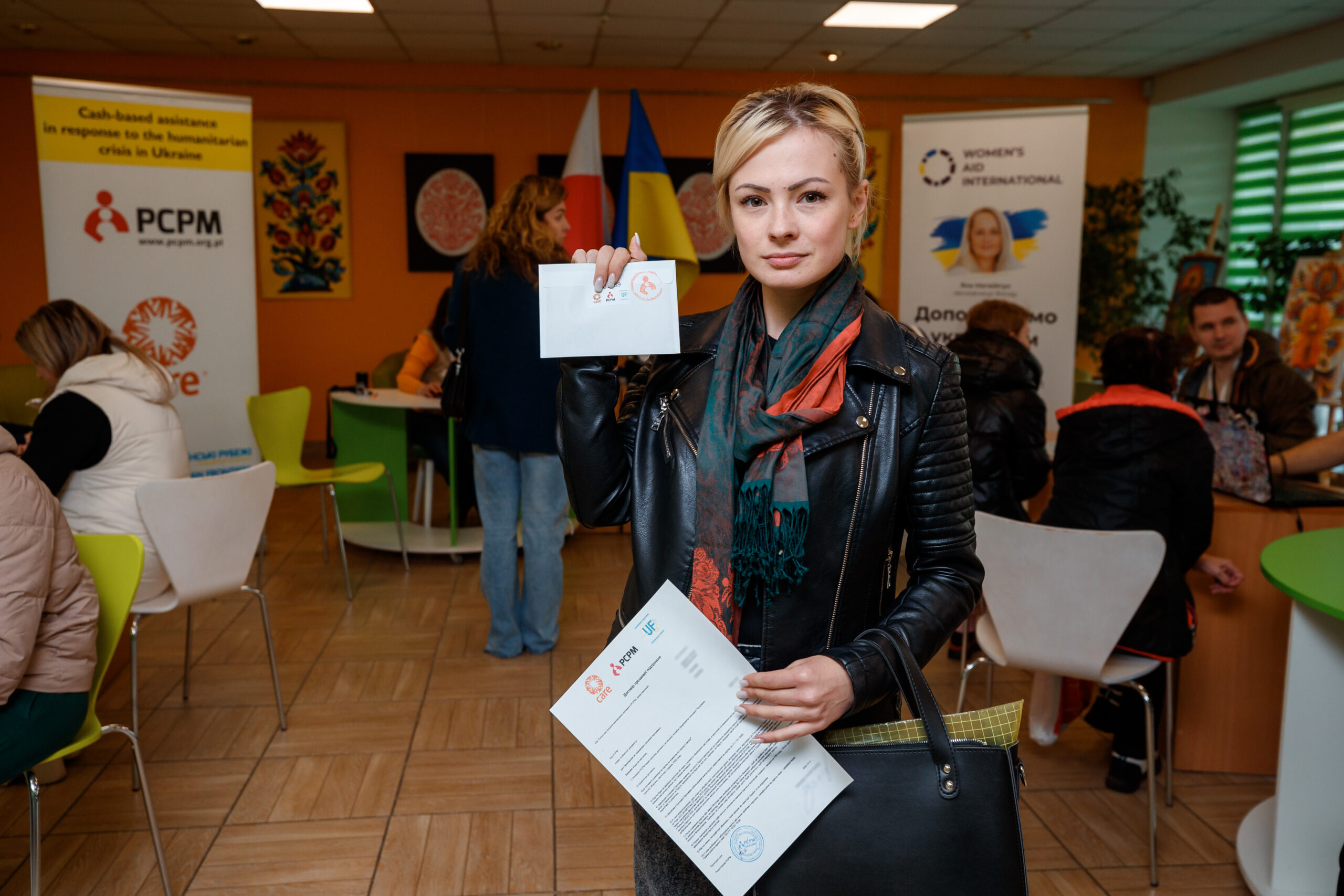 фінансова допомога впо українці біженці переселенці гуманітарна допомога